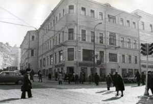 Угол Кузнецкого моста и Рождественки