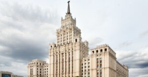 ВЫСОТКА НА КРАСНЫХ ВОРОТАХ: СЕКРЕТЫ СТРОИТЕЛЬСТВА